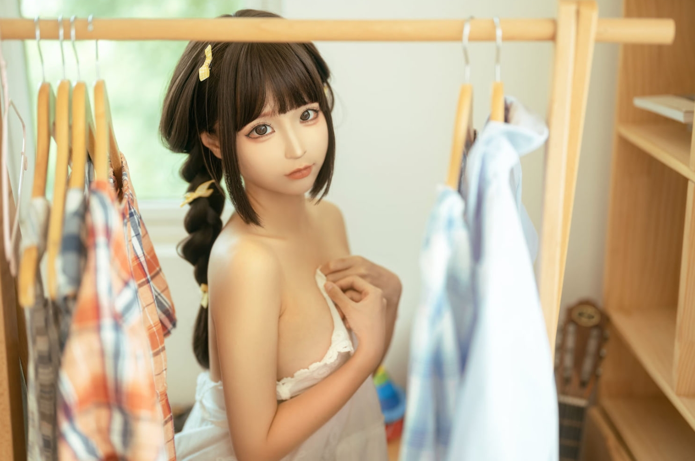 在家宅男宅女的幸福生活：COS小姐姐蠢沫沫的日常探秘