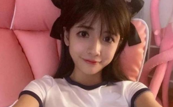 狗头萝莉事件是怎么回事呢，狗头萝莉在哪里直播