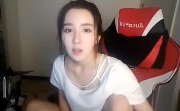 呆妹住刘杀鸡家一个月是否属实，呆妹儿小霸王直播间黑历史