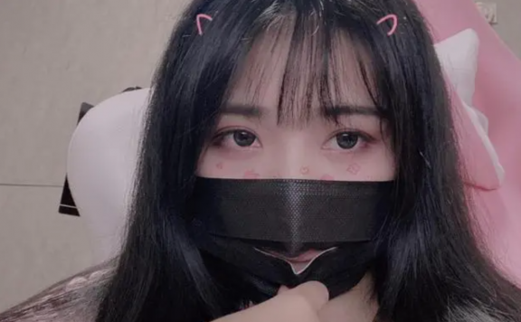 一条小团团在哪直播,一条小团团真名叫什么