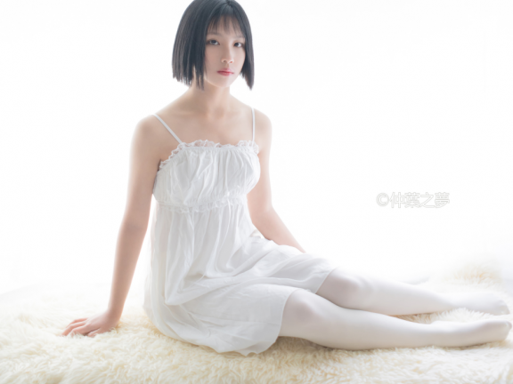 轻兰映画个人介绍，轻兰映画写真图片集欣赏