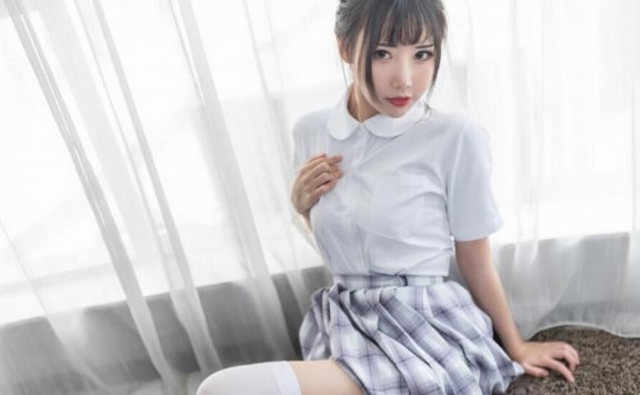 颜值爆表！21岁职业coser面饼仙儿身材好看、作品高质量